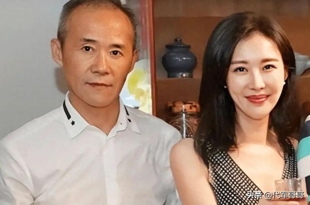 他每年退休金1千万，还娶了33岁女明星，69岁再生下了一个女儿