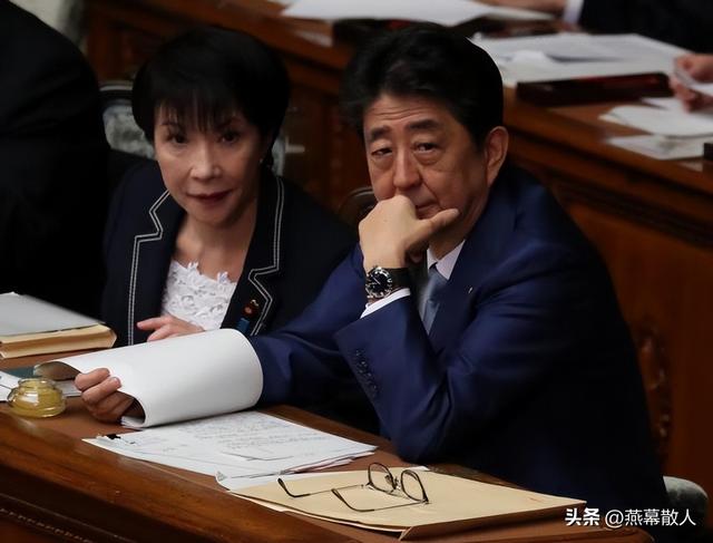 起底日本历史上第一位女首相高市早苗，看一看到底是个什么货色？