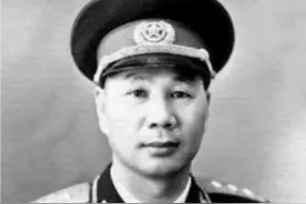 福州军区，司令是上将，政委为何仅授上校？资历差距太大图片