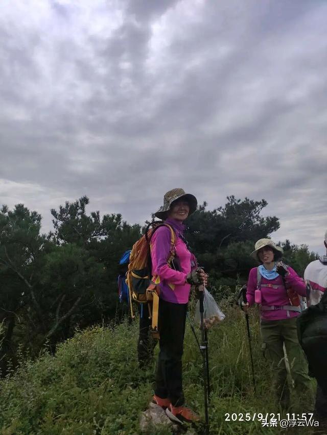 ​​​忍着胸上方肋骨的疼痛，爬了个齐长城，累计拔高900+，走了13公里