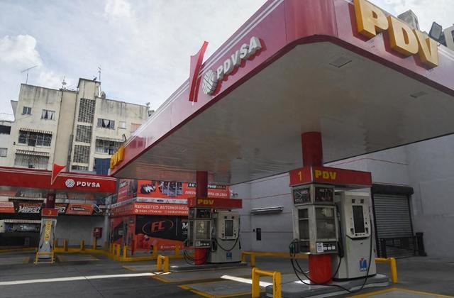 明抢5000万桶石油后，特朗普转头才发现：中国连一桶都不肯买了