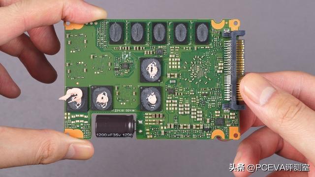 碾压级表现来袭！忆联UH812a 7.68TB企业级PCIe 5.0 SSD评测