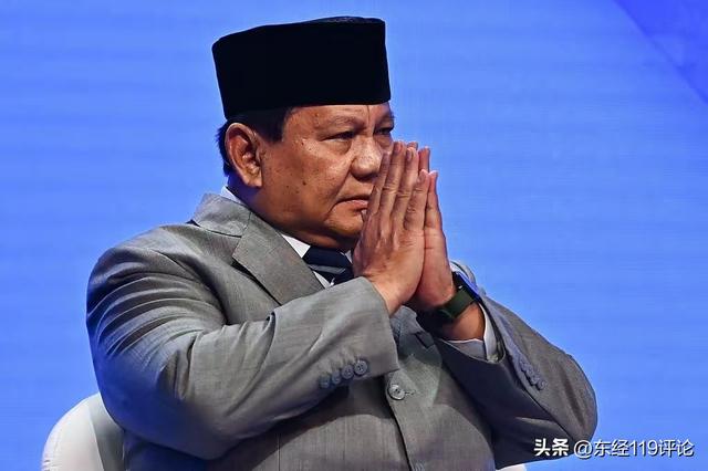 印尼总统看完阅兵，决定将他们拖了30年，价值5800亿的项目给中国
