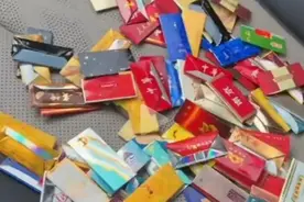 小学生烟卡游戏成瘾，搞断2根手，买了还吸！图片