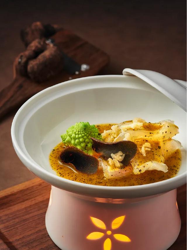 鸡肉干贝花胶沙虫汤 花胶干贝炖鸡