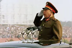 秦基伟将军的两个儿子：长子为社会除暴安良，次子令越军闻风丧胆图片