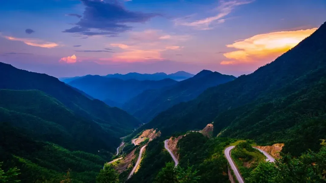 拒绝“冬懒”！鹰潭初冬运动指南：登山、骑行，在风景中唤醒活力【全球学子嘉游赣 奇绝鹰潭逍遥游】