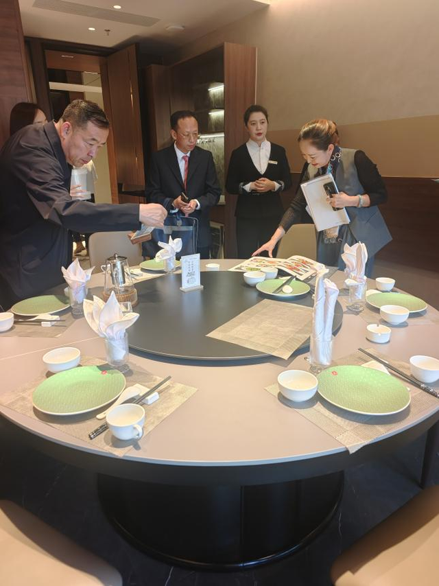 内蒙古自治区旅游饭店星评委到我市开展四星级旅游饭店评定检查工作