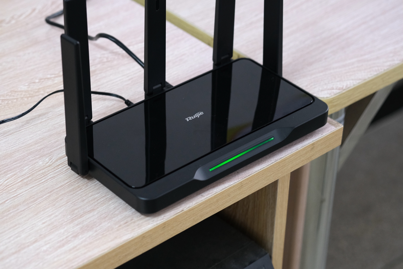 两百多元就配Game网口、5G Game频段,锐捷黑豹电竞路由器有点卷