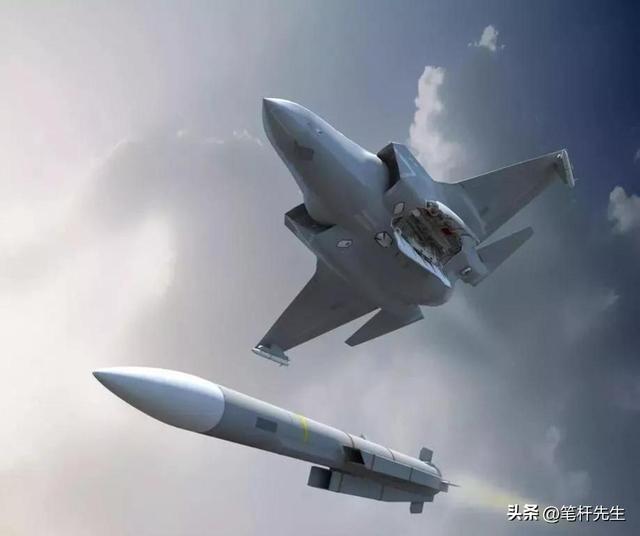 辽宁舰行踪成谜，加贺号航母出海，中俄联动释放关键信号