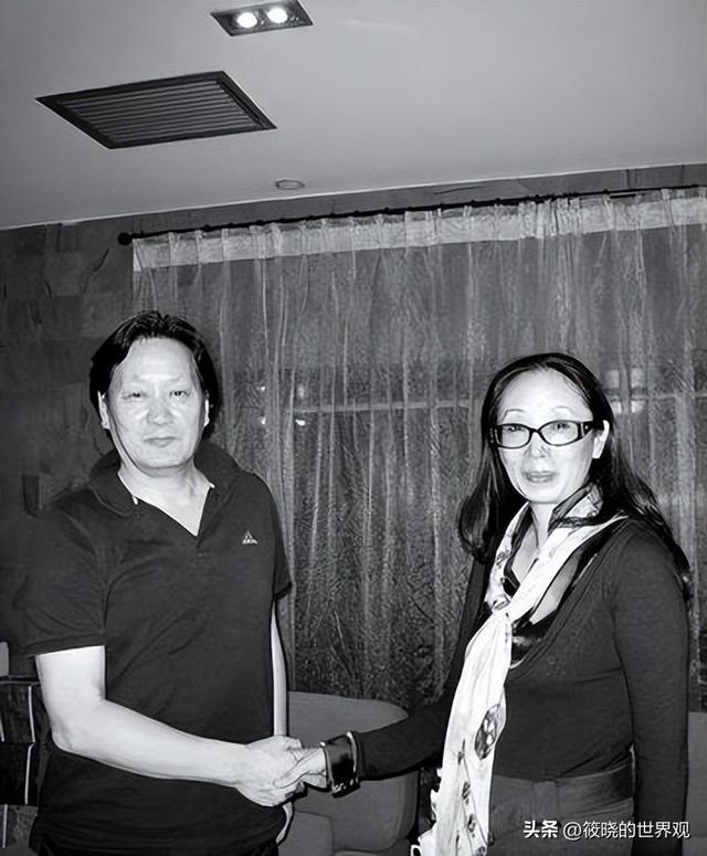 女首富戴秀丽：生活奢靡无度，丈夫有苦难言，离婚后带走100万