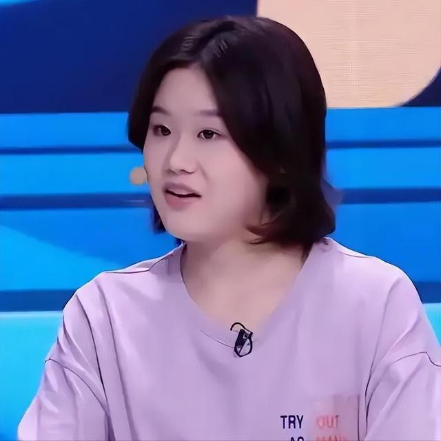 官宣退役不到1月，张家齐接受采访，句句不提却字字都提全红婵