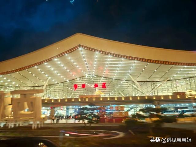 来自千里之外的问候：大家猜猜我在哪儿？