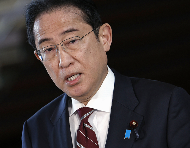 日本官员已经抵达北京，全程一言不发，有一个细节已经说明了问题