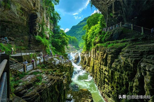 湖南人爱看的，周边好绝避暑地，好吃好玩还不贵，中不中？冲了