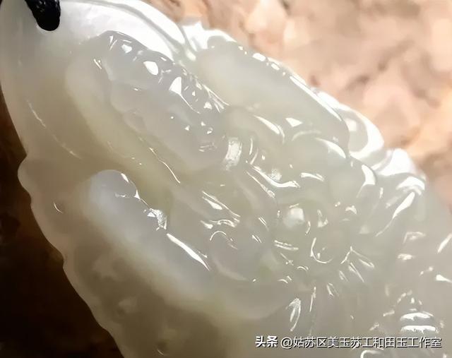 如何从结构上辨别和田玉的产地？