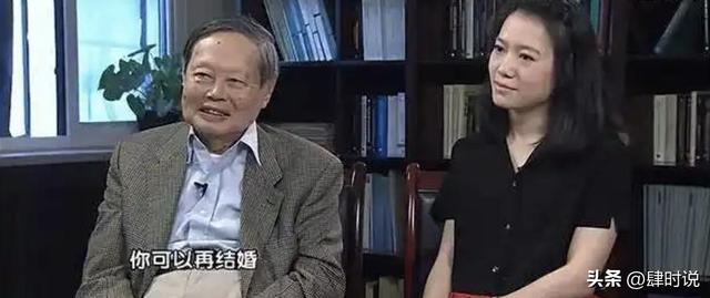 杨振宁家庭情况曝光：三个儿女拒学物理，都定居美国，很体谅翁帆