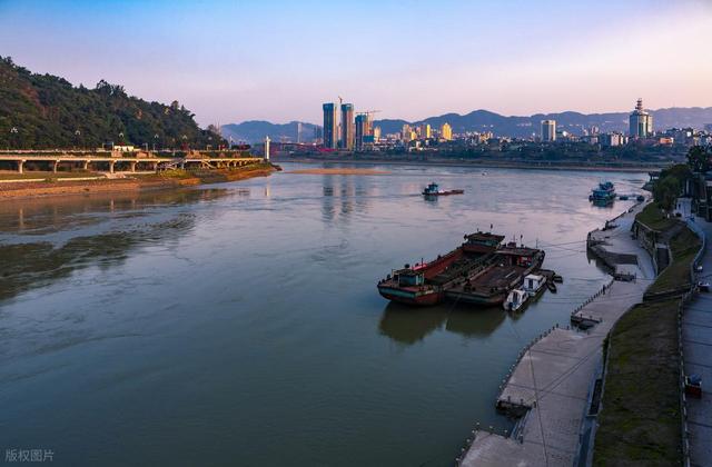 重庆惊了，泸州馋了，宜宾怎么就变成了全国人民向往的酒都水乡