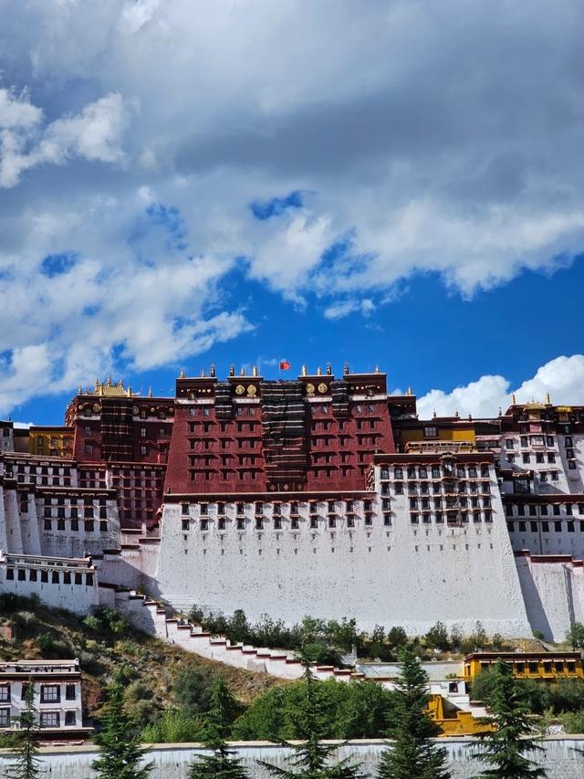 拉萨必去十大景点排行榜，这才是拉萨最值得去的10个景点，收好！