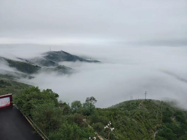 长治！雨后老顶山，云海翻涌！