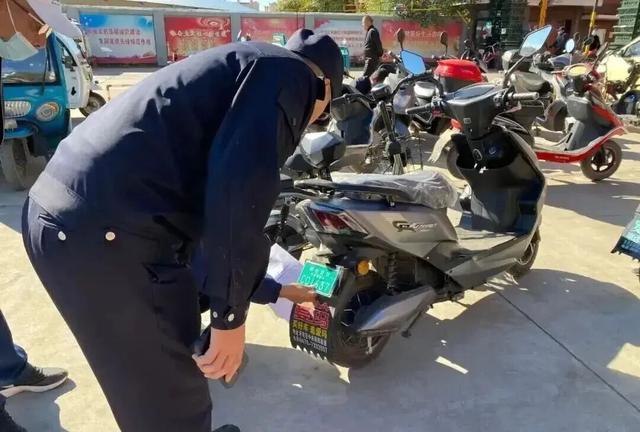 2月起，电动车、三轮车	、四轮车上路“2禁3必查”	，车主注意