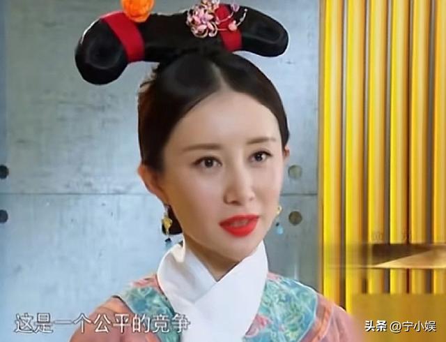 德不配位？辛芷蕾奖杯还没捂热乎，恶心一幕就发生，她堵了谁的路