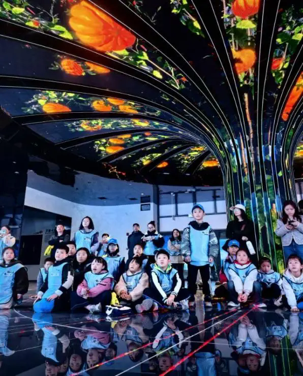 天府科普(研学)游 | 火力全开，来一场揭开科学面纱的奇妙之旅