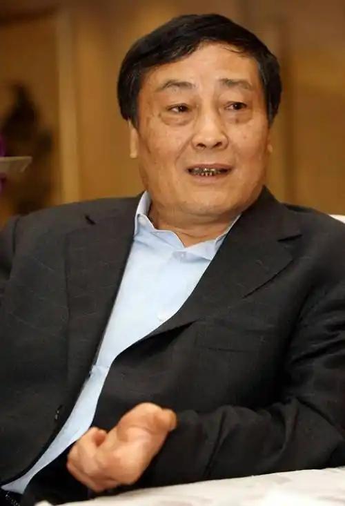 宗庆后培养宗馥莉为继承人，私生子没名分，郎咸平称杜建英水平臭