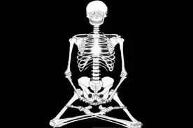 心有白骨，正气存内，节欲戒色，守精积福。图片