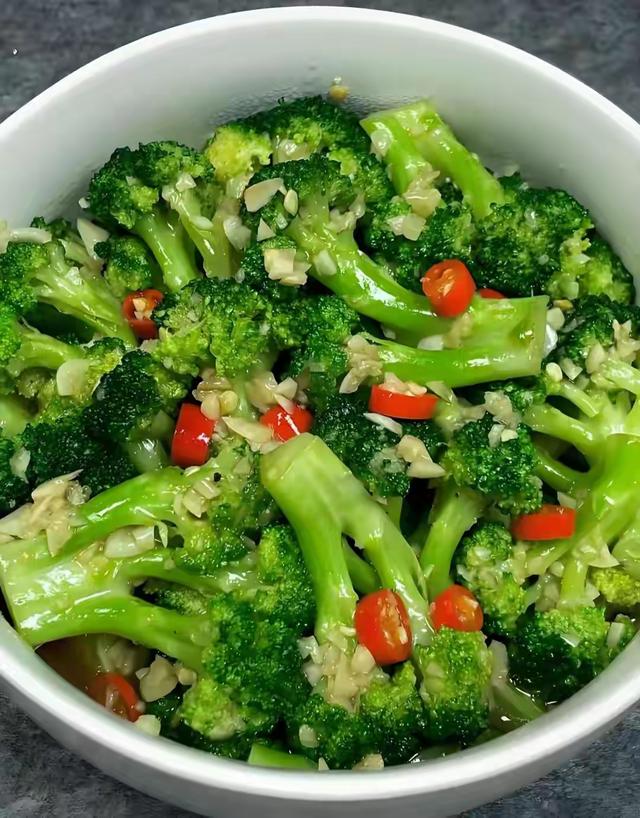 瘦了13斤后才明白！晚饭后最有效果的掉秤手法，居然这么简单