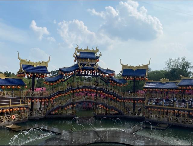 开封万岁山武侠城全攻略：穿越千年江湖，一日看尽大宋武侠豪情