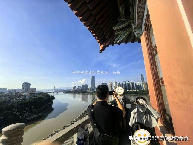 惠州地标“合江楼”，称东江第一楼，白天凭栏瞰全城，夜幕灯璀璨