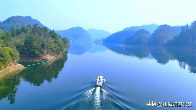 重庆武陵山区比较另类的县,拥有多处独特景点,为何称它为小成都