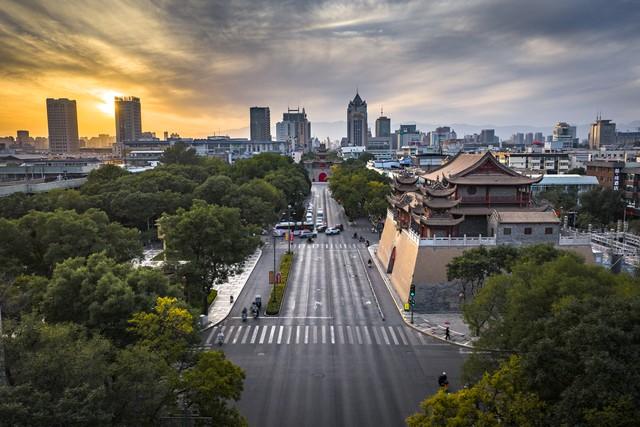 2025“中国最美十大城市”出炉，深圳第3，广州第6，大连垫底！