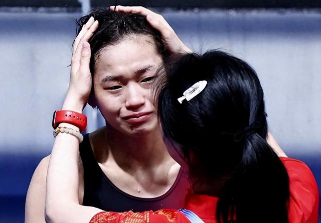 退赛5个月，人民日报官宣全红婵喜讯，郭晶晶的话有人信了