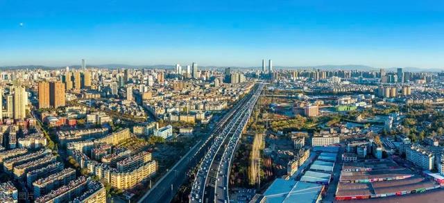 中国唯一没空调的城市，冬无严寒夏无酷暑，优美的景色令人向往