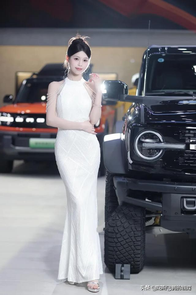 成都一车模好漂亮178cm身高体重55kg 美得太犯规 绝世佳人不过如此