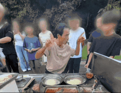为什么人人都爱“鸡排哥”