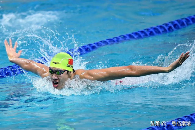 18岁张展硕夺冠破纪录不到24小时，恶心和暖心的一幕都出现了