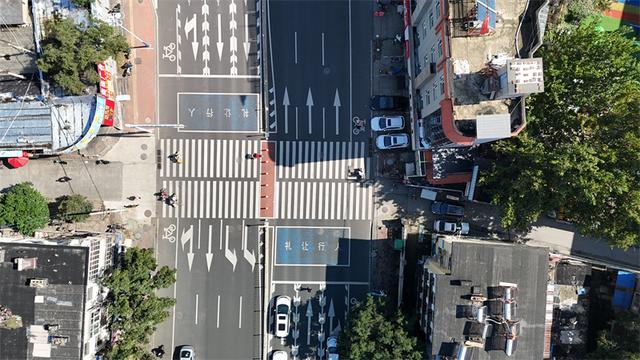 泰安城西交警召开警民恳谈会，灵山大街路口将进行优化改造