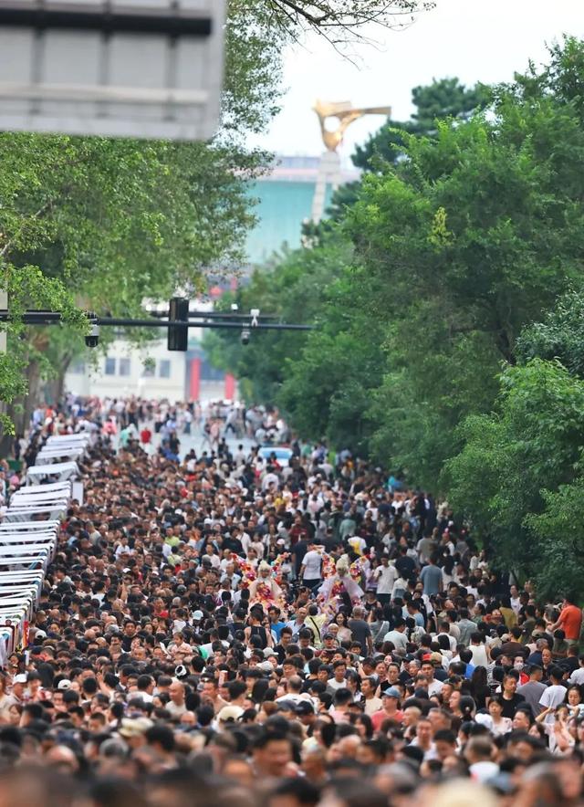 好热闹，逛得太上头！长春这条街“出彩”又“出圈”！