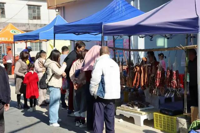 湖杉映味，乡韵传香！吕田小杉村首届美食节燃情启幕