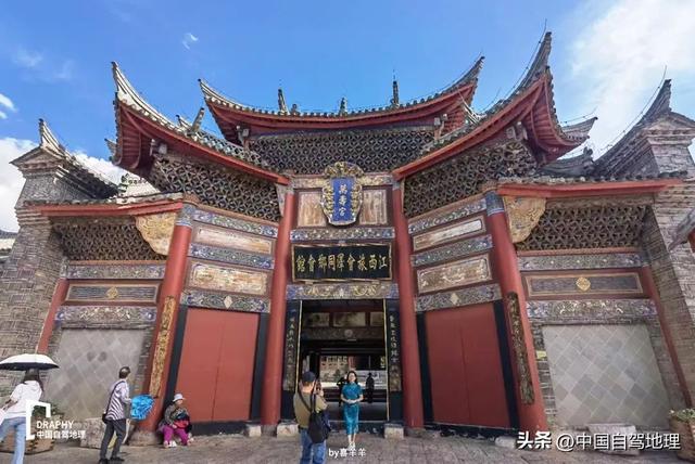8月出发正好！这条不挑车型的清凉秘境线，引起极度舒适！