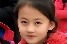 后不后悔？宁夏那个一笑成名拒绝百万签约的小女孩，现在成了这样图片