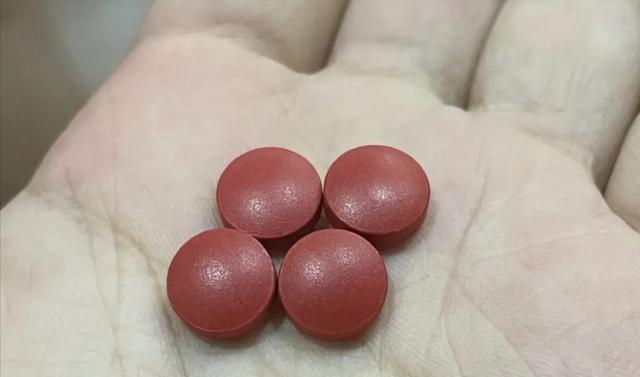 2毛钱的小药片，扔到花盆里，叶片疯长，满枝花苞！