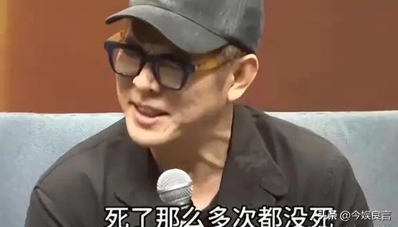 陪玩陪睡仅冰山一角！集体开嫖	、舔手指、互撕，"圈中内幕"太荒唐