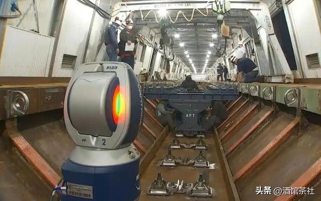 福建舰穿越台海，中国海军迈向三航母，重塑印太力量新秩序