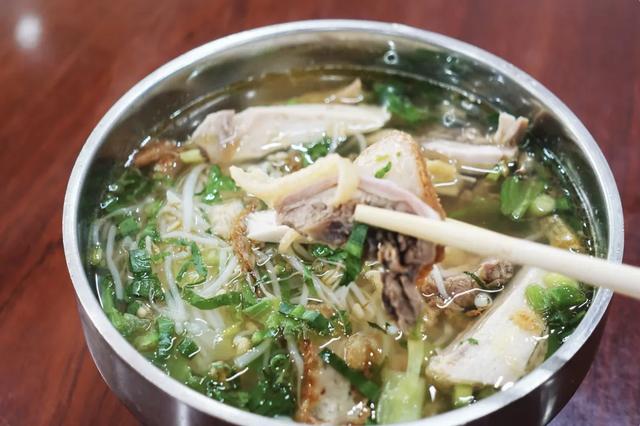 大海沙滩已经美成这样了，怎么饭还能那么好吃啊