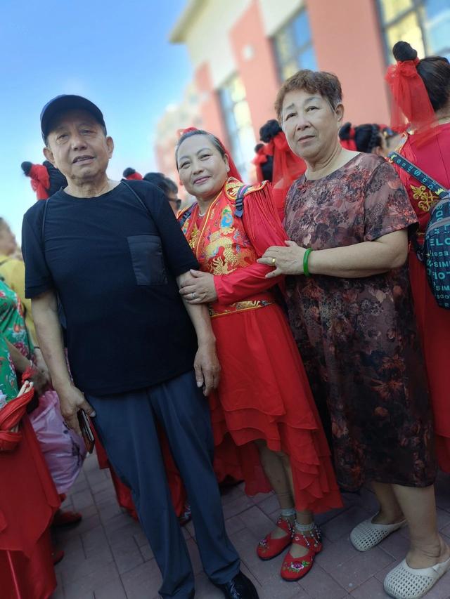 走进校园收获多·旅游文化展风采