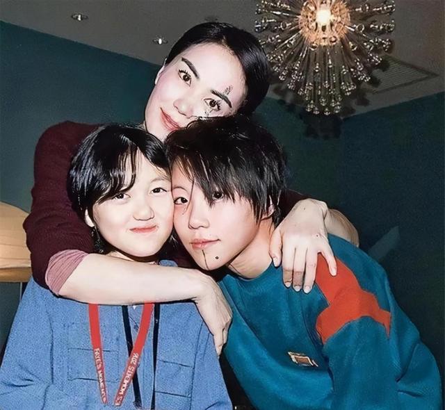 谢霆锋没想到，已备好寿衣和遗照的张柏芝，揭开了王菲仅剩的体面